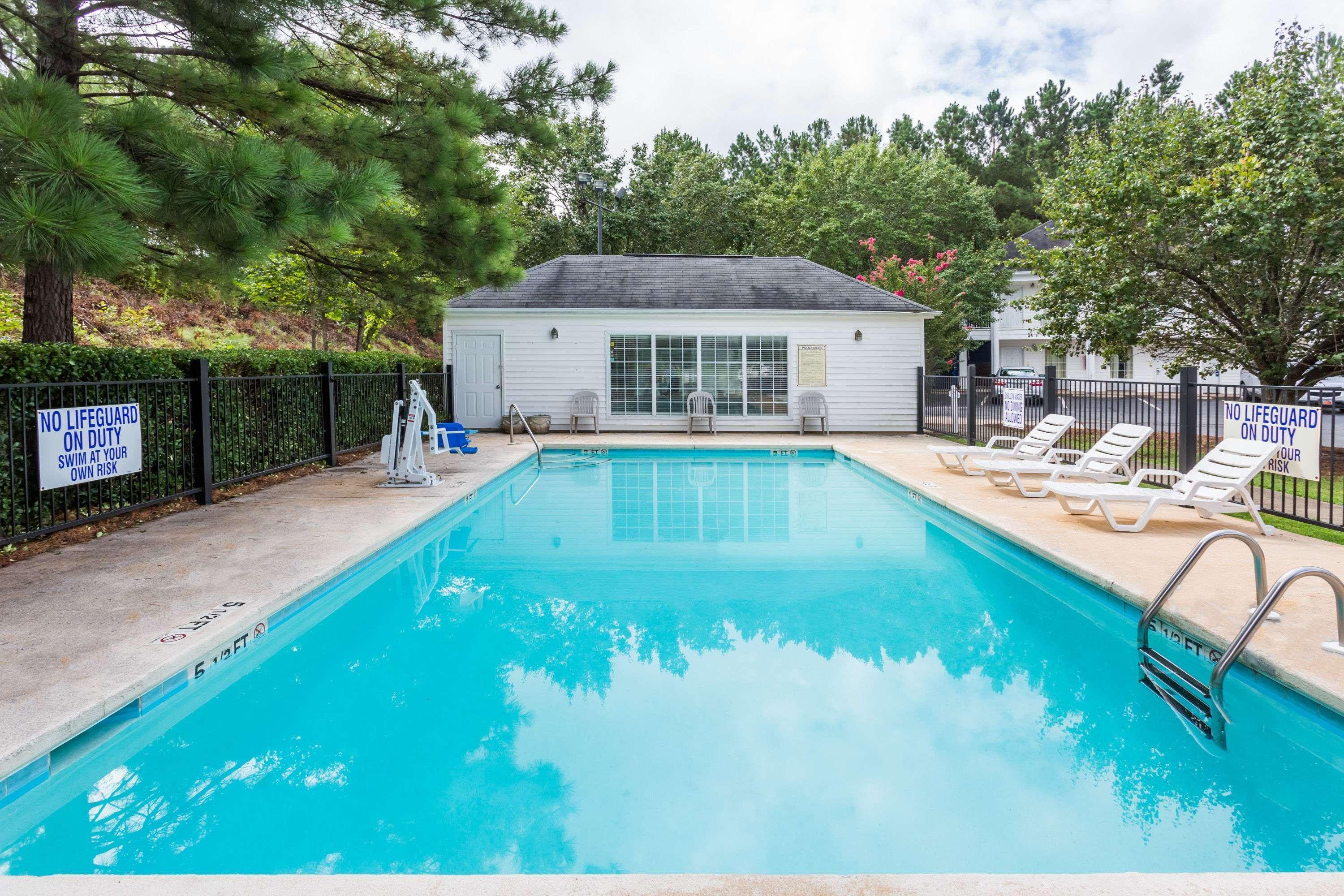 Baymont By Wyndham Greenwood Exterior photo