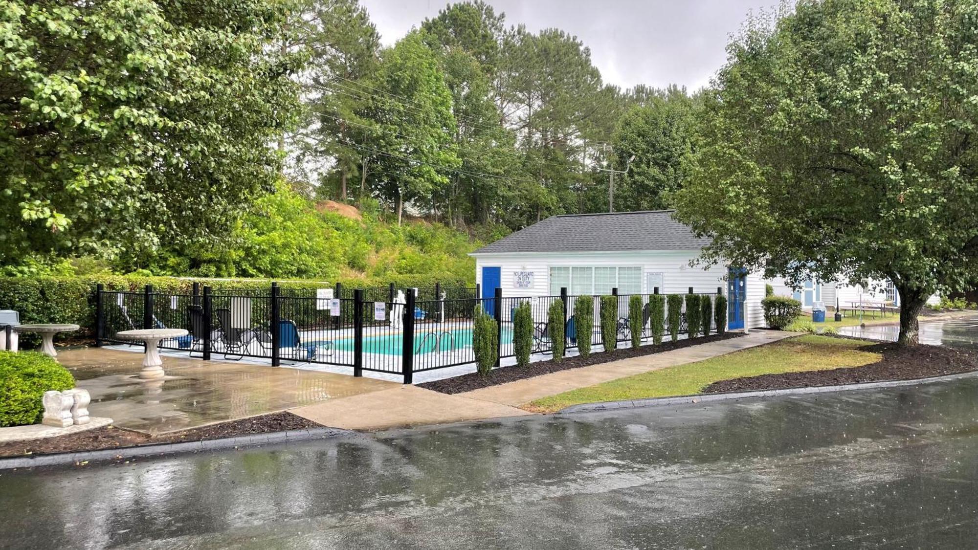 Baymont By Wyndham Greenwood Exterior photo